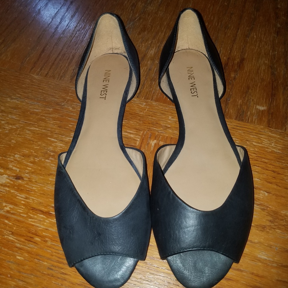 Brand new black flats